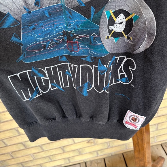 Vintage NHL Mighty Ducks Crewneck Sweater - Picture 2 of 5